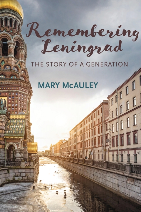Cover image for book Remembering Leningrad