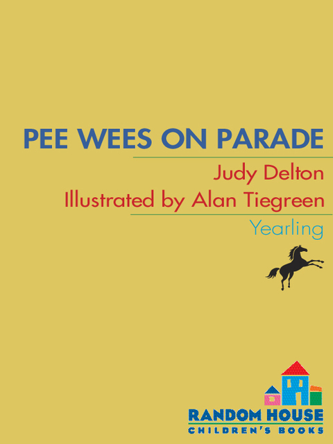 Cover image for book Pee Wee Scouts: Pee Wees on Parade