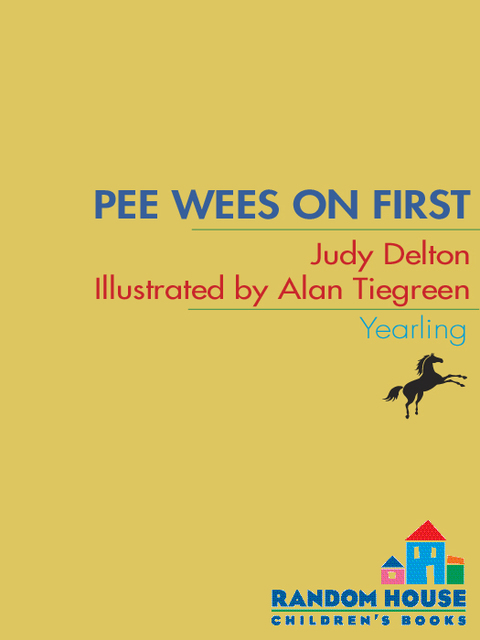 Cover image for book Pee Wee Scouts: Pee Wees on First