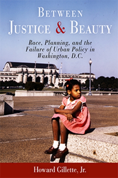 Cover image for book Between Justice and Beauty