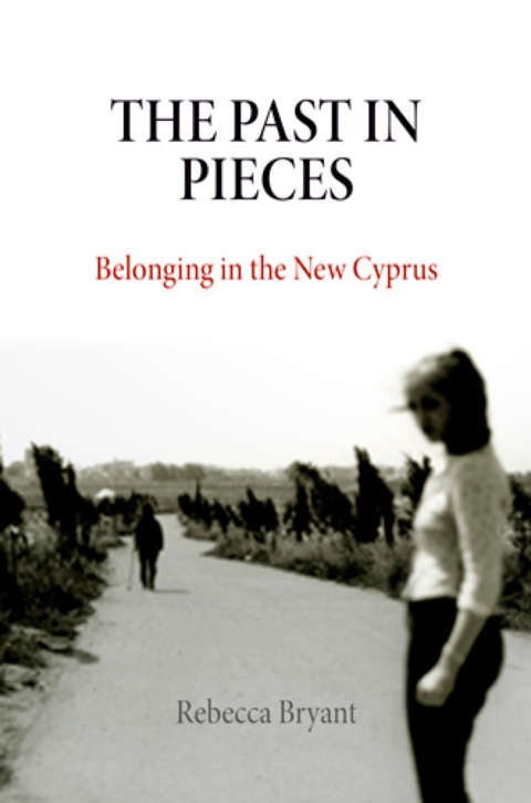 Cover image for book The Past in Pieces