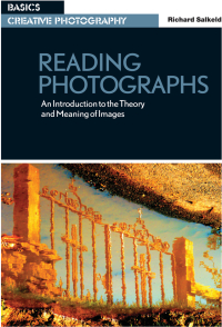 صورة الغلاف: Reading Photographs 1st edition 9780367719173