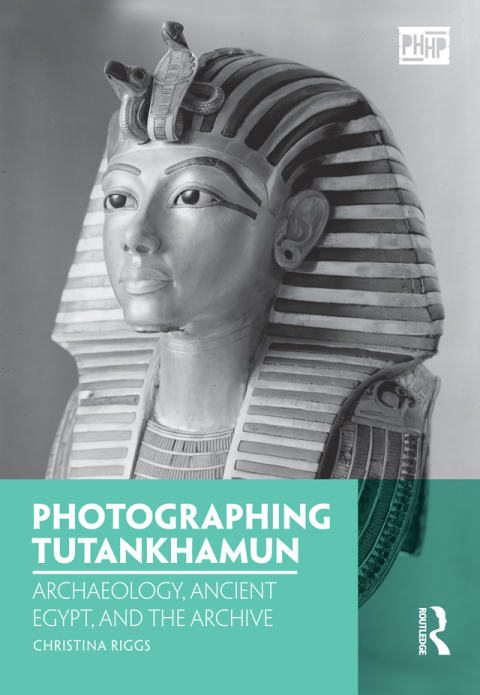 Photographing Tutankhamun 