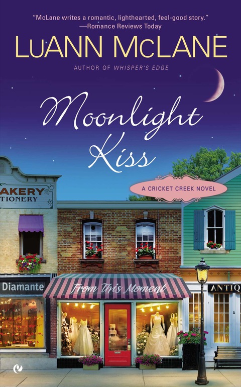 Cover image for book Moonlight Kiss