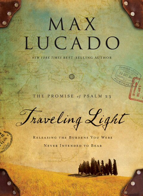 Cover image for book Traveling Light Deluxe Edition