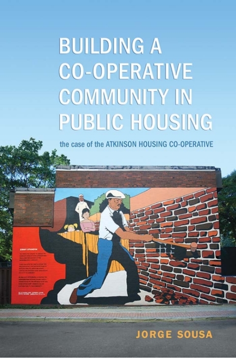 Cover image for book Building a Co-operative Community in Public Housing