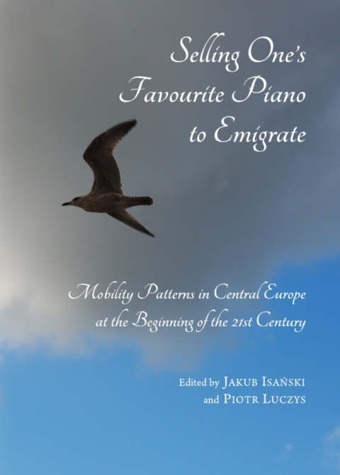Cover image for book Selling One’s Favourite Piano to Emigrate