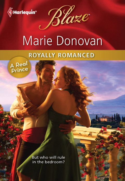 Cover image for book Royally Romanced