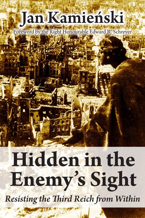 Cover image for book Hidden in the Enemy's Sight