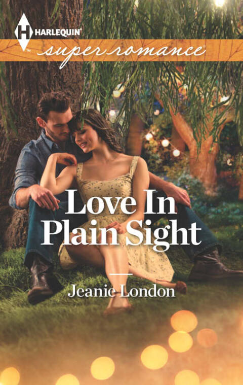Cover image for book Love In Plain Sight