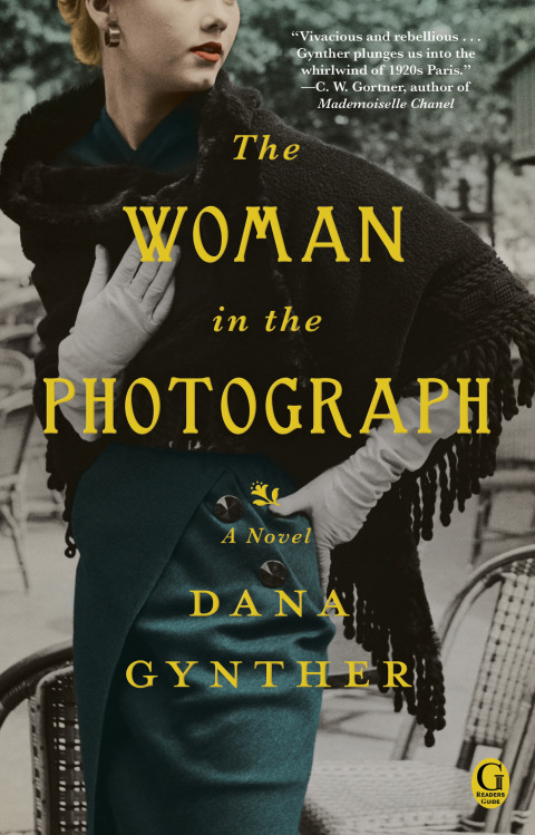Cover image for book The Woman in the Photograph