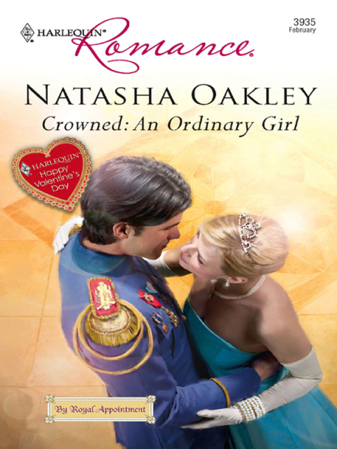 Cover image for book Crowned: An Ordinary Girl