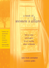 Titelbild: A Book of Women's Altars 9781590030110