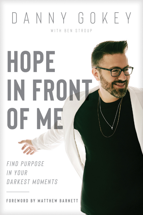 Cover image for book Hope in Front of Me