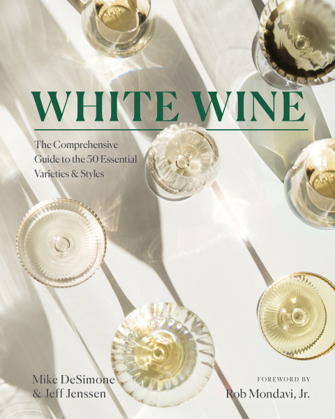Cover image for book White Wine: The Comprehensive Guide to the 50 Essential Varieties & Styles