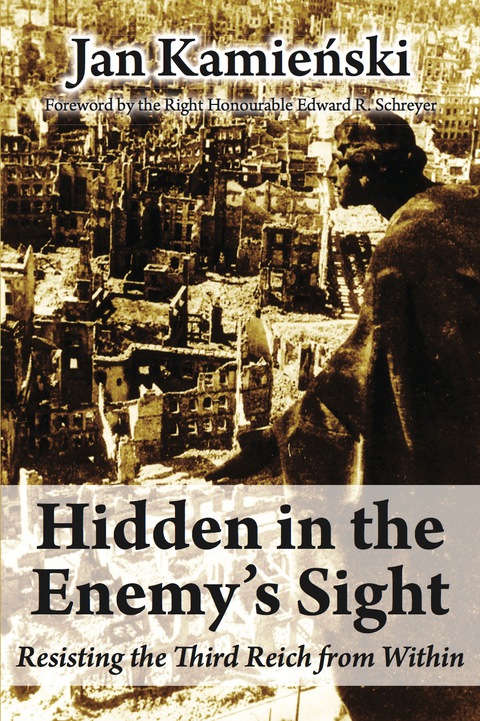 Cover image for book Hidden in the Enemy's Sight