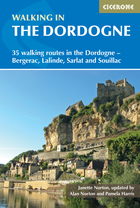 Cover image for book Walking in the Dordogne