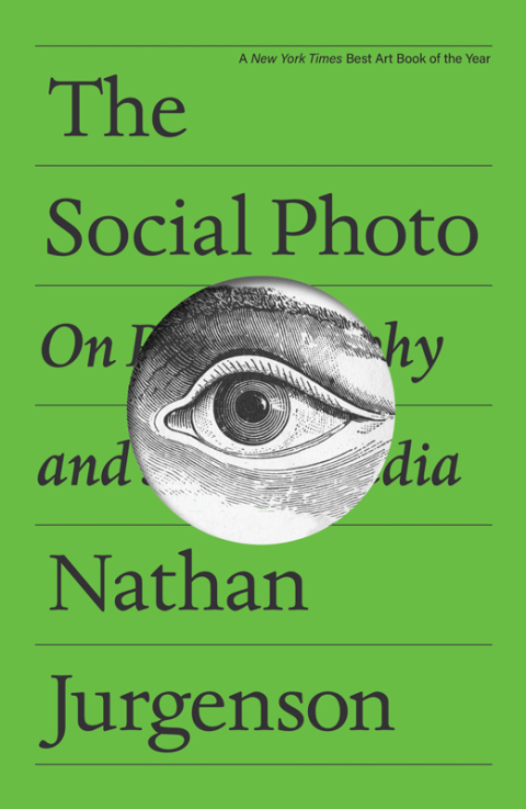 Cover image for book The Social Photo