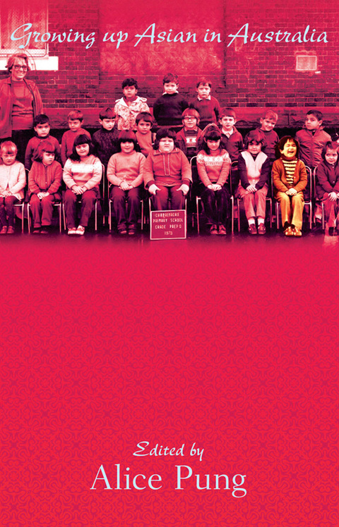 Cover image for book Growing Up Asian in Australia