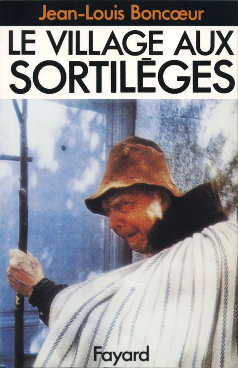Cover image for book Le Village aux sortilèges