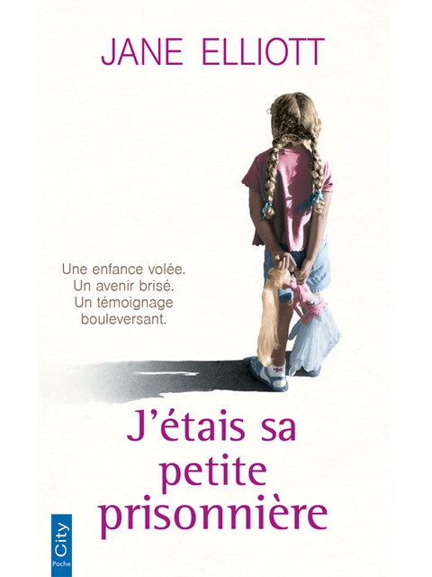 Cover image for book J'étais sa petite prisonnière