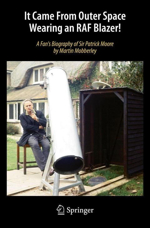 Cover image for book It Came From Outer Space Wearing an RAF Blazer!