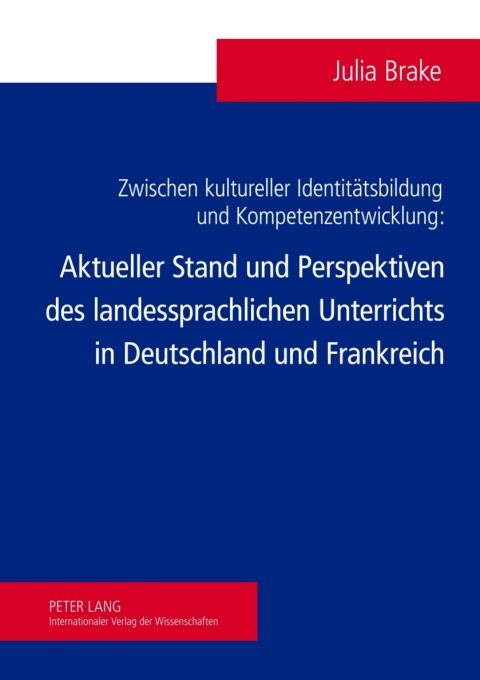 Cover image for book Zwischen kultureller Identitaetsbildung und Kompetenzentwicklung