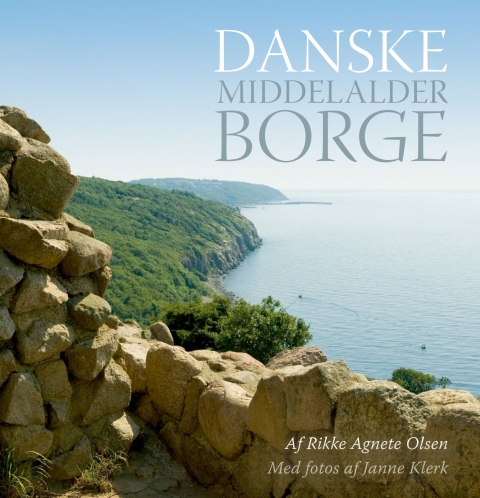 Cover image for book Danske middelalderborge