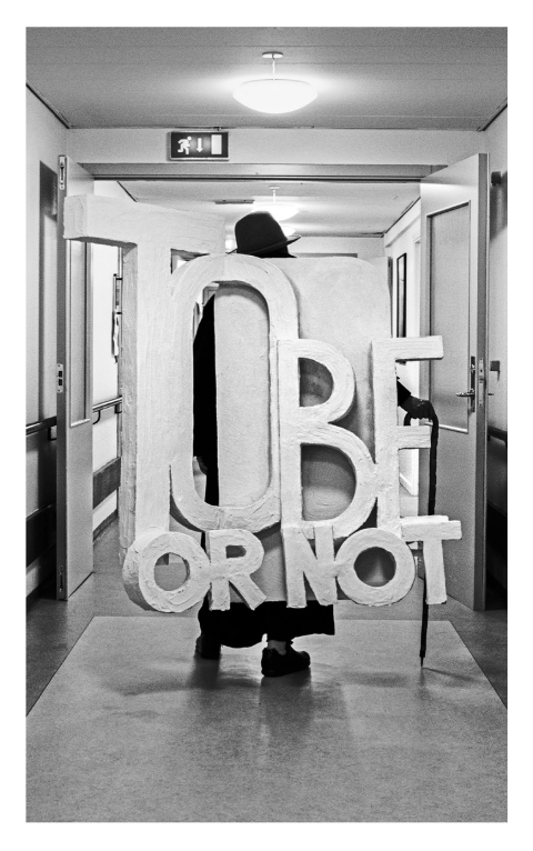 Cover image for book To be or not