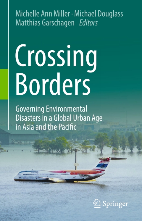 Cover image for book Crossing Borders